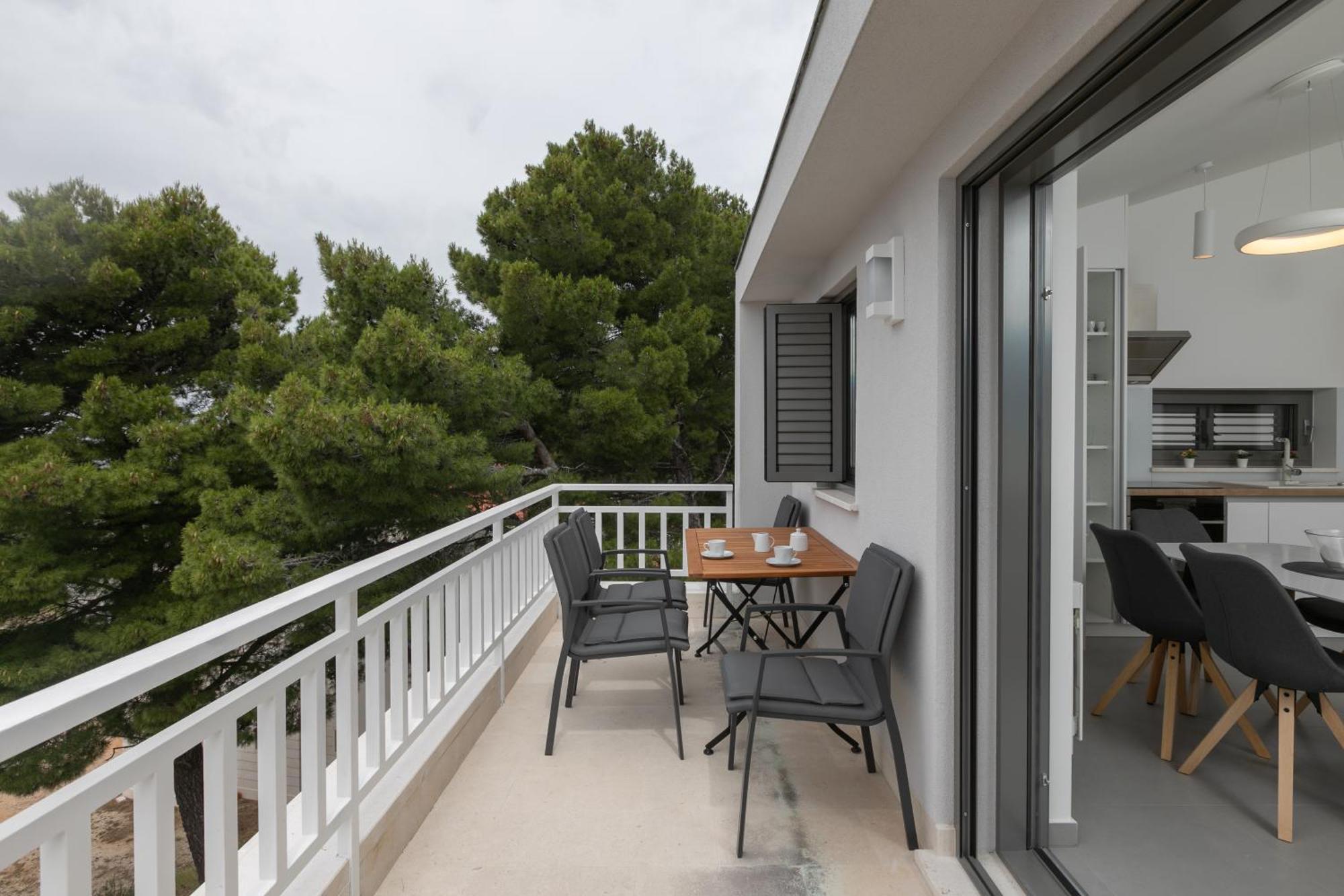 Villa Brela Apartments *